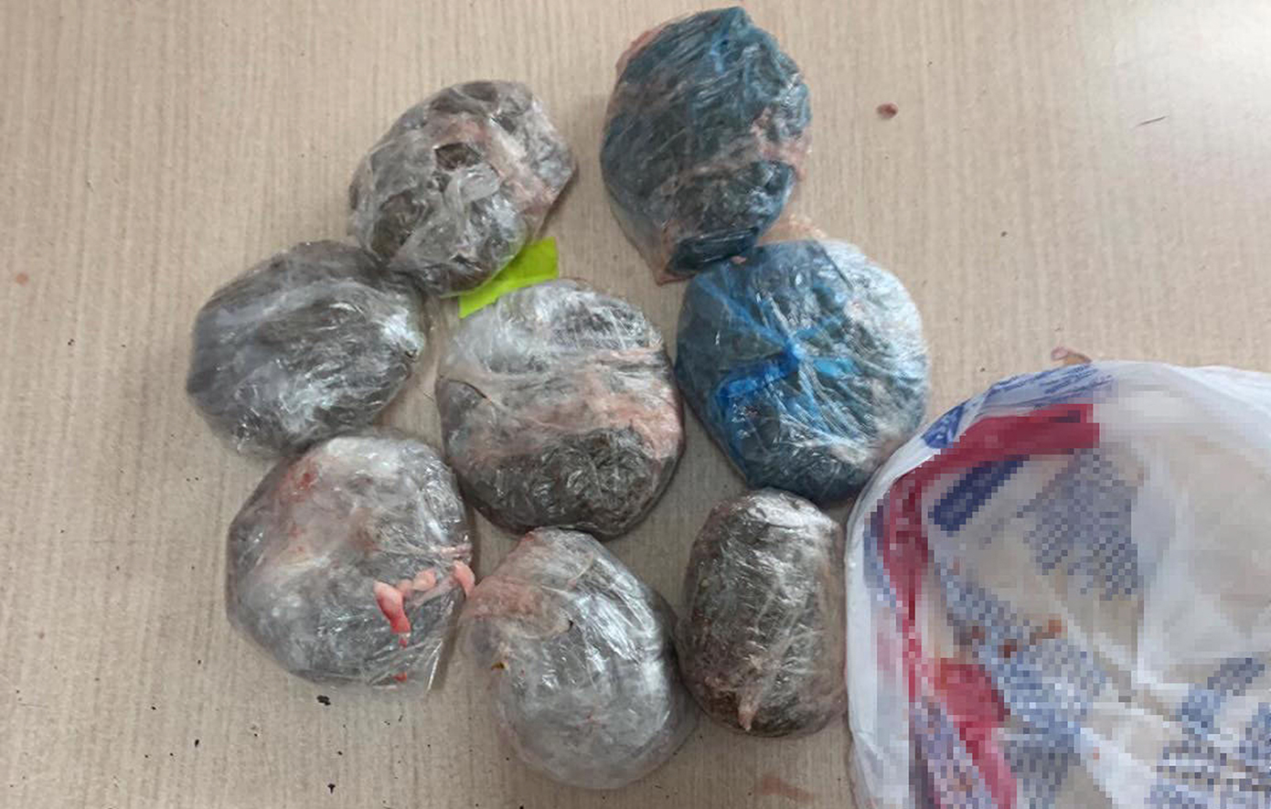 Καίριο χτύπημα σε δίκτυο ναρκωτικών με κατασχέσεις 900.000 ευρώ σε Πάτρα και Αθήνα