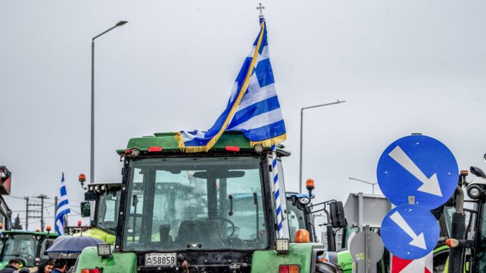 ΕΛ.ΑΣ. – Δημογλίδου: Δικογραφία σε αγρότες στη Νεμέα για αιφνίδιο κλείσιμο εθνικής οδού