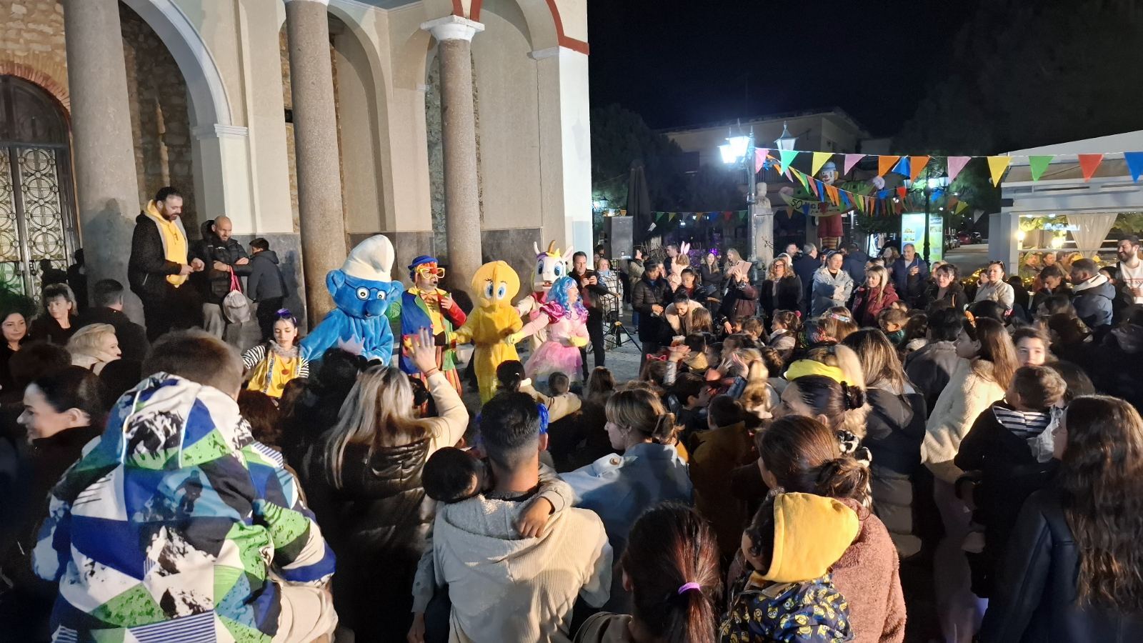 Έναρξη με ρυθμό και μαγεία στο “Λεχαινίτικο Καρναβάλι”