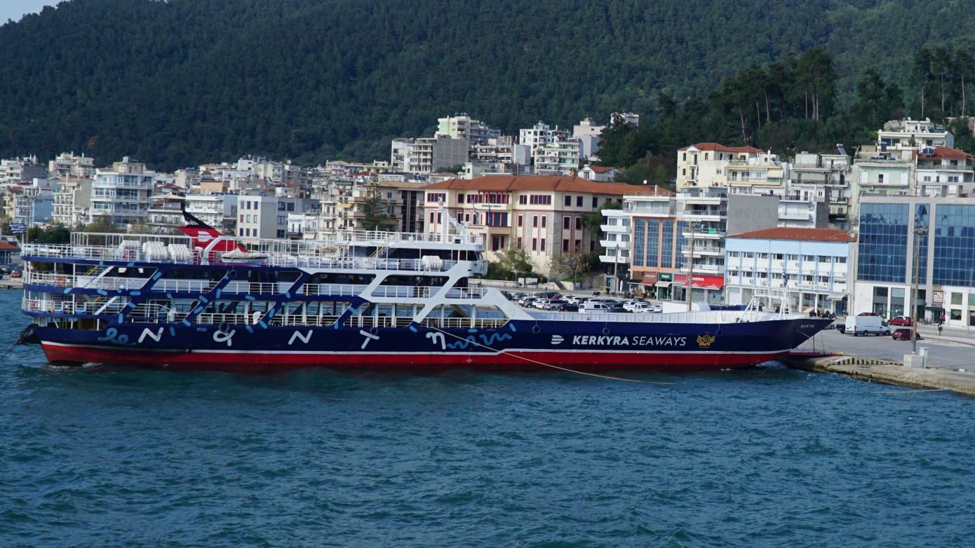 ΔΕΔΔΗΕ: Συμφωνία για κατασκευή τριών σταθμών ηλεκτροδότησης πλοίων στον Λιμένα Ηγουμενίτσας
