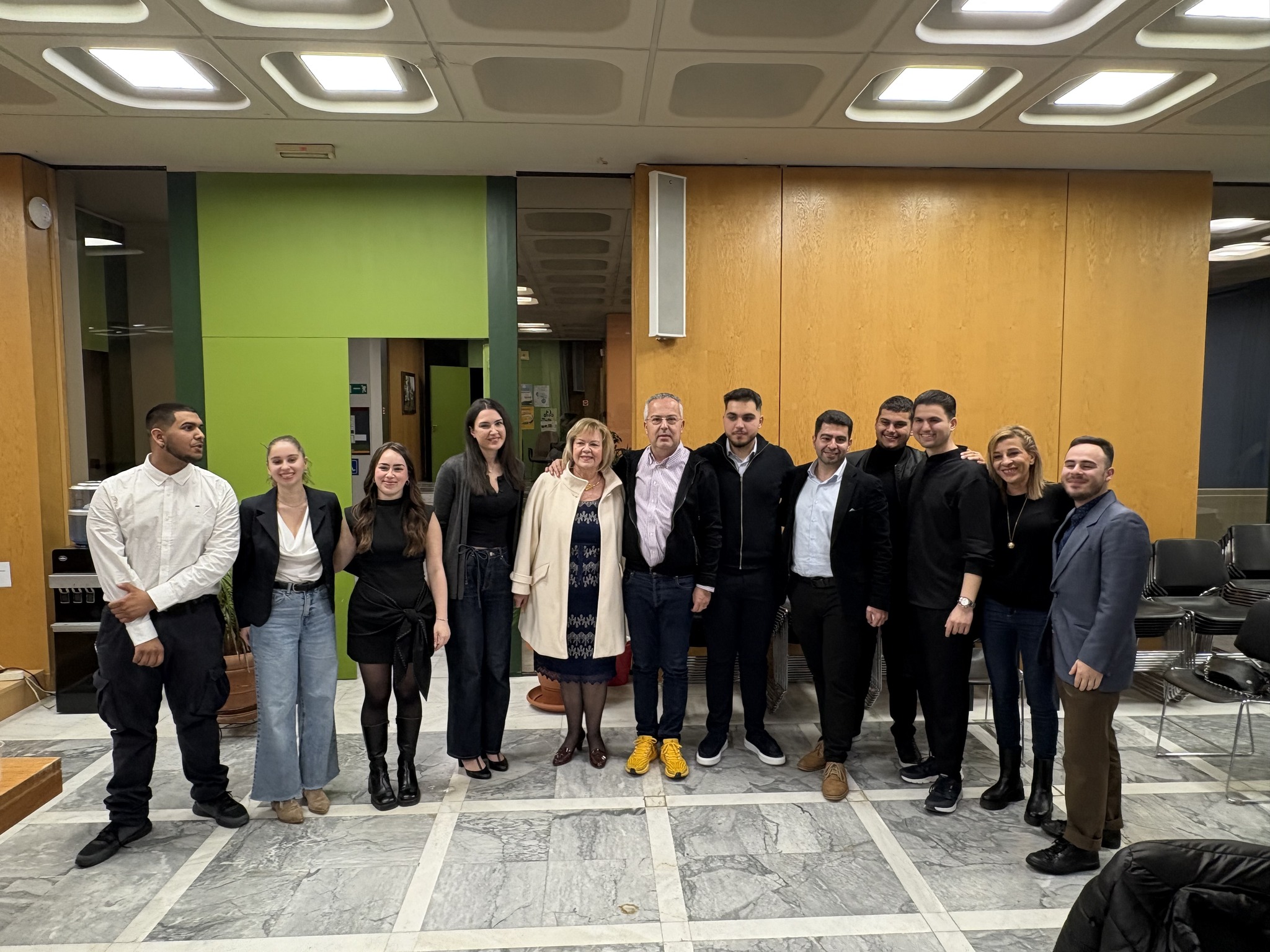 Το Δημοτικό Συμβούλιο Νέων Παπάγου – Χολαργού έκοψε τη βασιλόπιτα