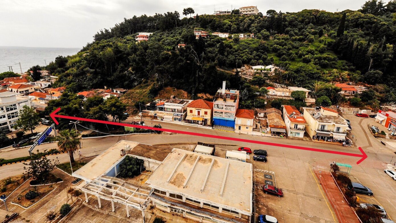 Προληπτικό κλείσιμο δρόμου στο Κατάκολο εξαιτίας κινδύνου κατολίσθησης