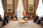 Μενού δείπνου Μητσοτάκη – Ερντογάν: Αγκινάρες με κάρι, λαχανοντολμάδες και μπακλαβάς