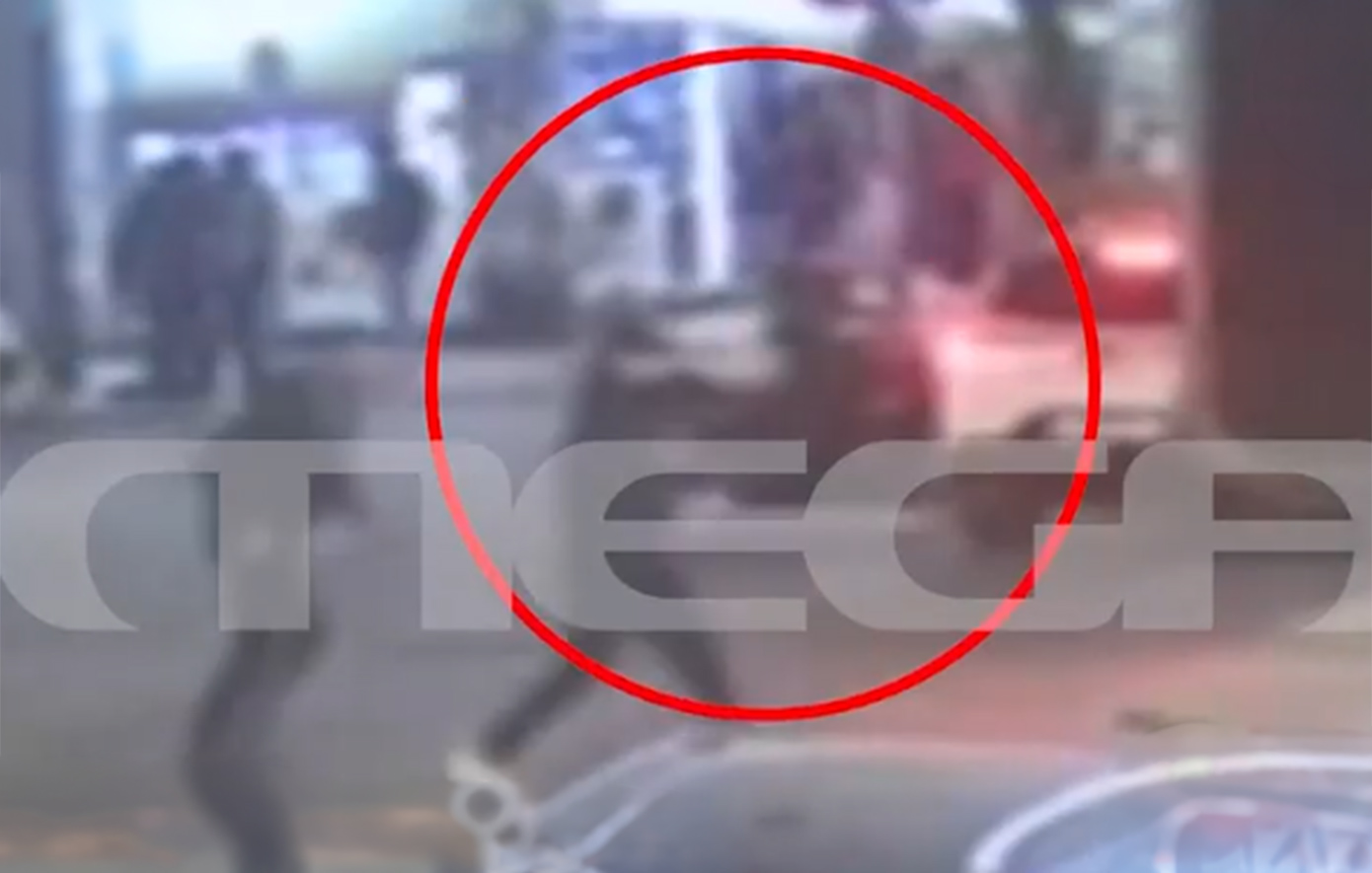 Βίντεο ντοκουμέντο: Η θεαματική καταδίωξη του ανήλικου που χτύπησε και τραυμάτισε αστυνομικό με τη μηχανή του