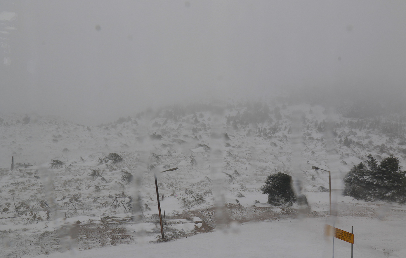 Επιχείρηση διάσωσης στο Βελούχι για τον αγνοούμενο 74χρονο ορειβάτη
