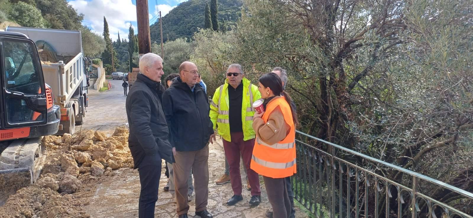 Ιόνια Νησιά: Άμεση δράση μετά την κατολίσθηση στην Παλαιοκαστρίτσα