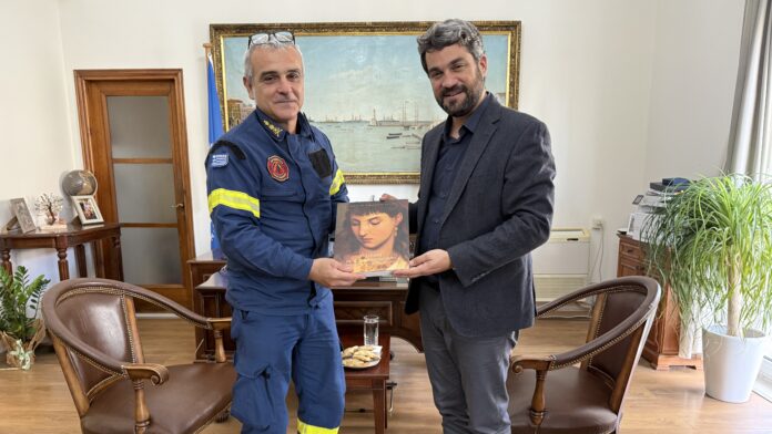 Ο καινούργιος Διοικητής Πυροσβεστικών Υπηρεσιών Χανίων συναντήθηκε με τον Δήμαρχο