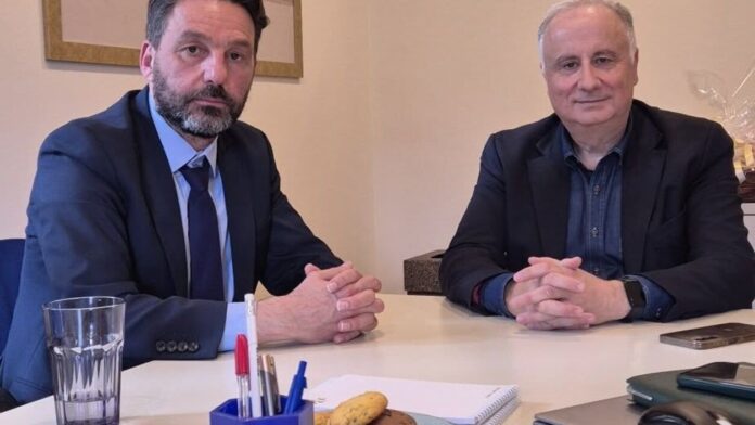 Σύσκεψη δημάρχου Χάλκης με τον επικεφαλής του Πράσινου Ταμείου