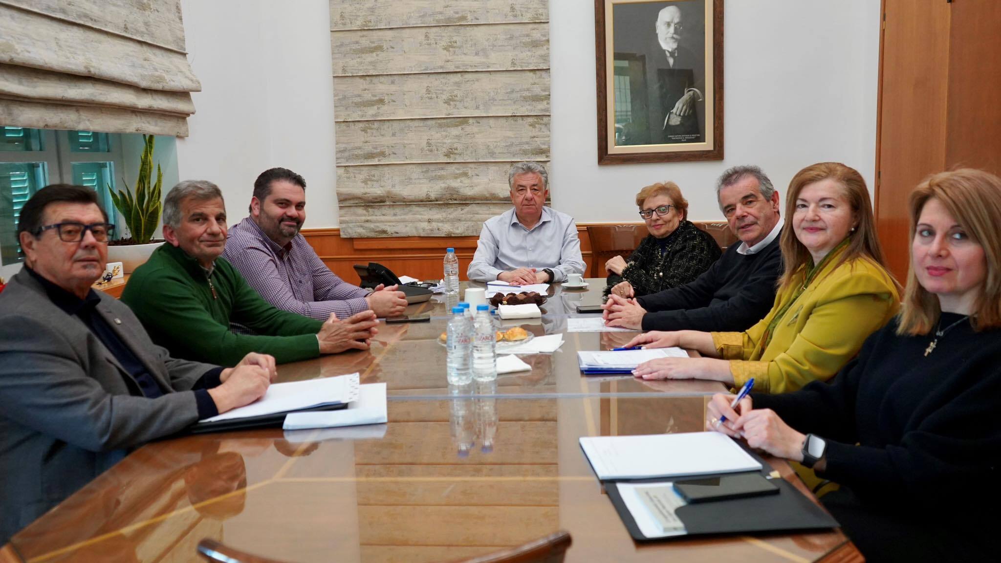 Περιφέρεια Κρήτης: Καταγραφή και διαφύλαξη ιστορικών ελαιόδεντρων στους Δ. Αμαρίου και Αγ. Βασιλείου