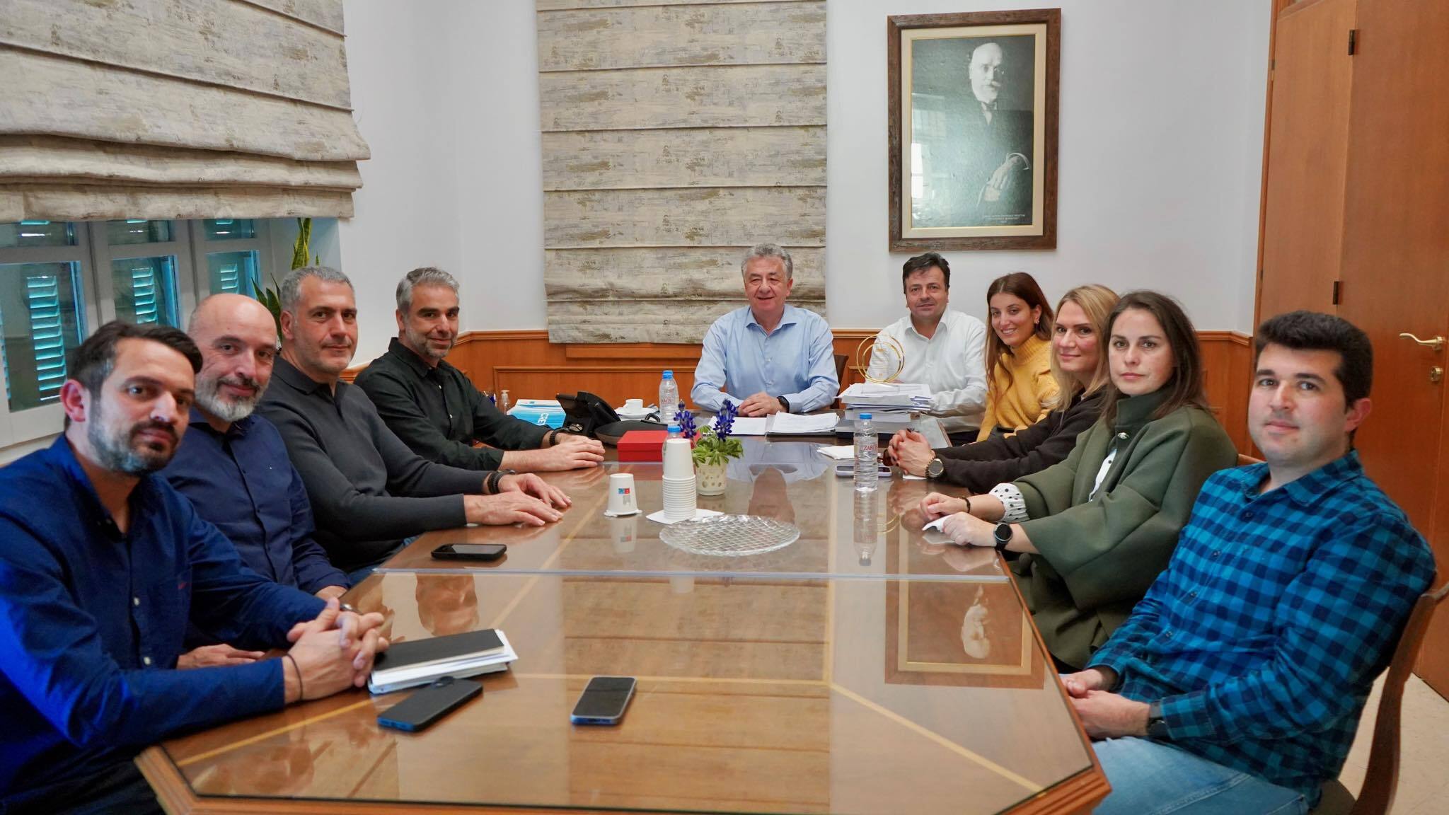 Σύσκεψη Περιφερειάρχη για τον Ημιμαραθώνιο στην Κρήτη