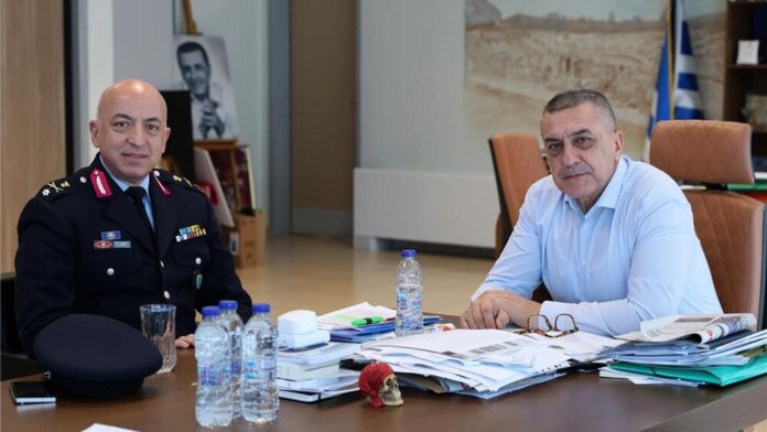 Συνάντηση Γεν. Περιφερειακού Αστυνομικού Δ/ντή Θεσσαλίας με τον Περιφερειάρχη