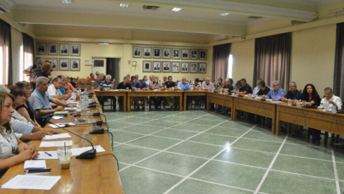 Ομόφωνη απόφαση Δημοτικού Συμβουλίου Χανίων για την κατάργηση των σχολικών επιτροπών