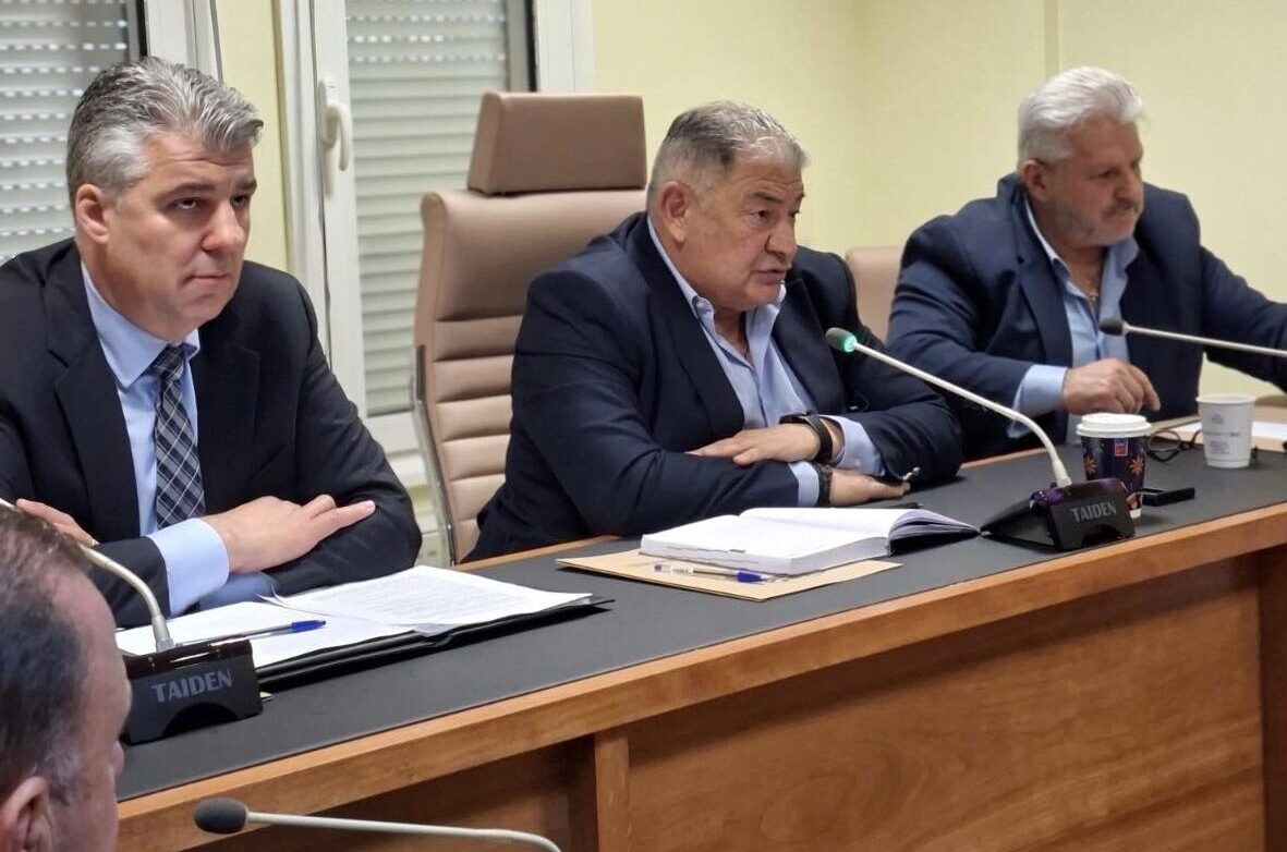 Συνάντηση Περιφερειάρχη με Δημάρχους και αντιπροσώπους Δήμων της Α.Μ.Θ.