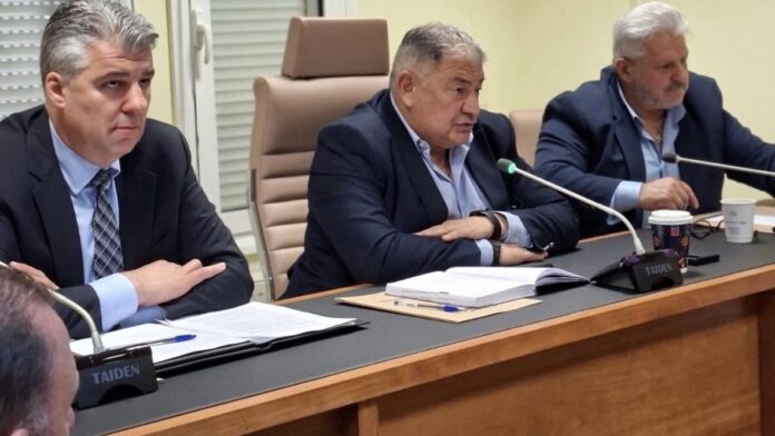 Συνάντηση Περιφερειάρχη με Δημάρχους και αντιπροσώπους Δήμων της Α.Μ.Θ.