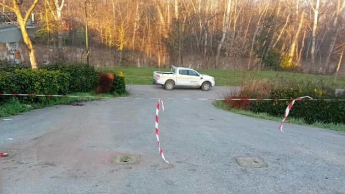 Ο Δήμος Λαρισαίων απέκλεισε τις εισόδους στην εσωτερική κοίτη του Πηνειού εξαιτίας υπερχείλισης