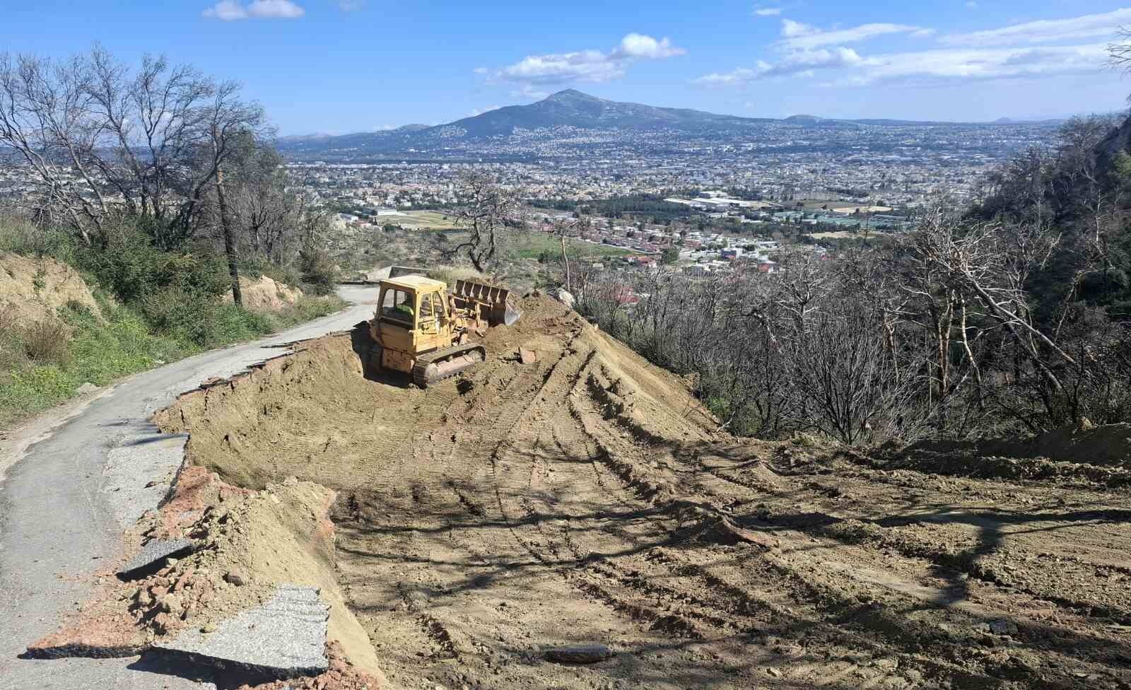 Δ.Φυλής: Ξεκίνησαν οι εργασίες αποκατάστασης του οδοστρώματος στην Ντάρδιζα