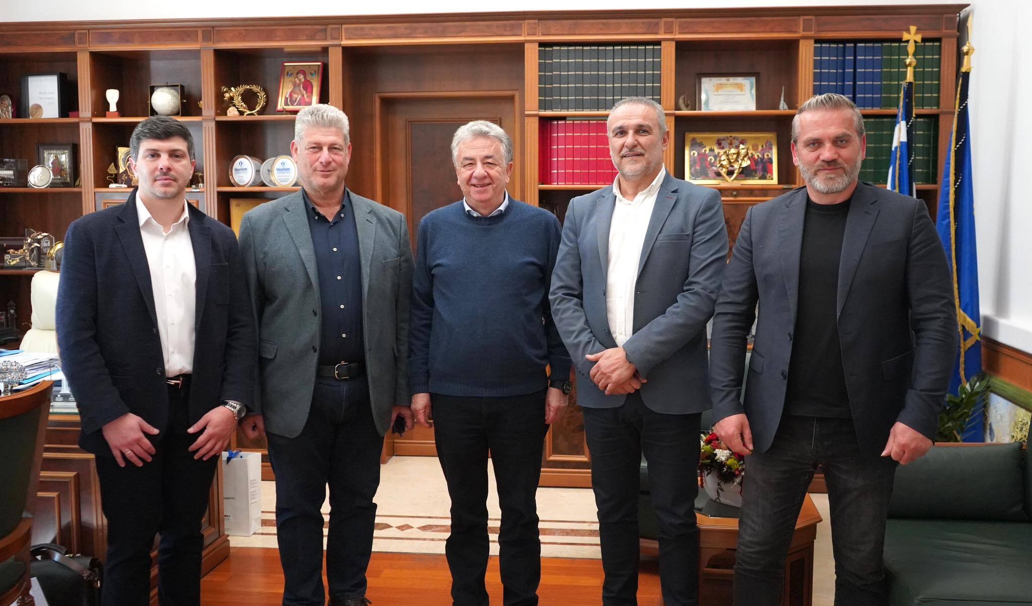 Περιφέρεια Κρήτης: Σύσκεψη για την ίδρυση και λειτουργία επιχειρηματικού πάρκου στον Λατζιμά Ρεθύμνου