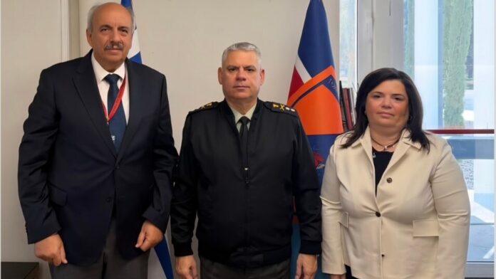 Δ.Θήρας: Δημιουργία θαλάσσιας εξόδου διαφυγής στο αλιευτικό λιμάνι της Βλυχάδας