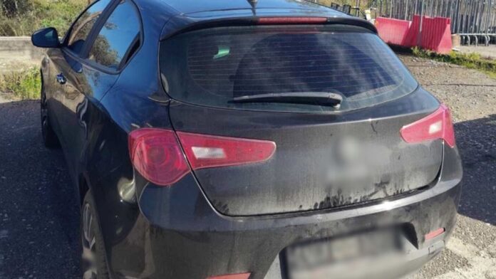 Σύλληψη 35χρονου στα διόδια Τραγάνας: Οδηγούσε κλεμμένο όχημα με ψεύτικες πινακίδες