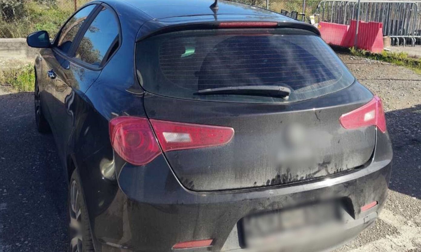 Σύλληψη 35χρονου στα διόδια Τραγάνας: Οδηγούσε κλεμμένο όχημα με ψεύτικες πινακίδες