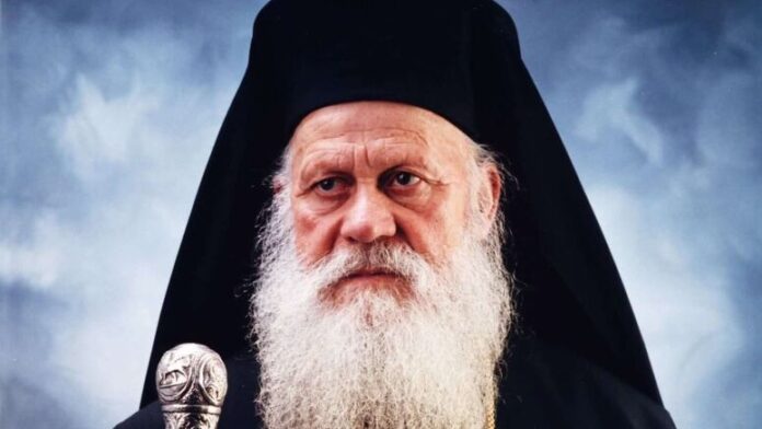 Λ. Καραΐσκος: «Η Αμοργός θρηνεί τον Ποιμενάρχη της»