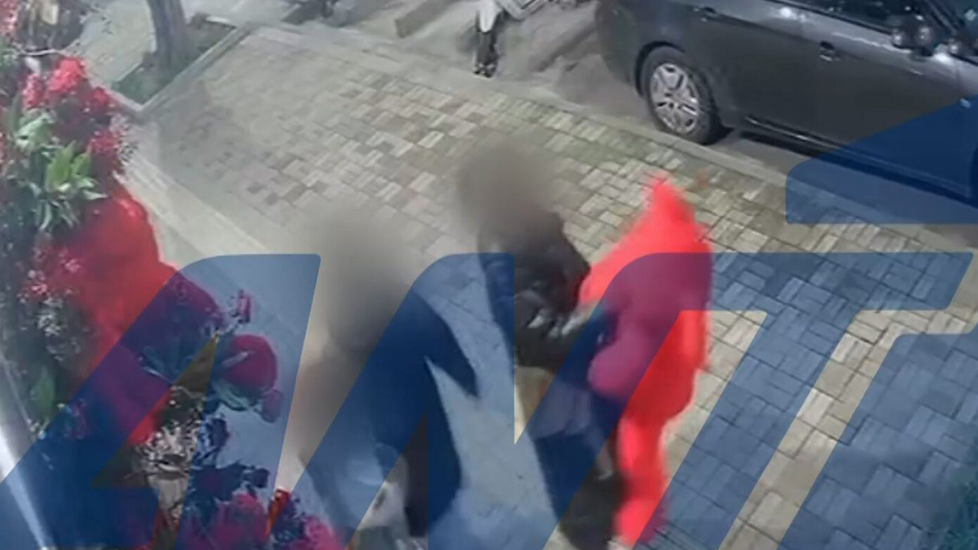 Αφαίρεσαν λούτρινα αρκουδάκια για τον Άγιο Βαλεντίνο από ανθοπωλείο στη Θεσσαλονίκη