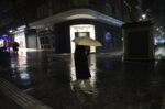 Η οδός Ναϊάδων στο Παλαιό Φάληρο έκλεισε εξαιτίας καθίζησης από την καταιγίδα
