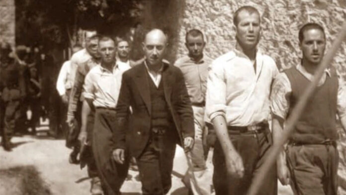 «Καθήκον μας να διατηρήσουμε τη μνήμη και να ξεκινήσουμε τον διάλογο για την κατανόηση των σύγχρονων γεγονότων», αναφέρουν καταξιωμένοι ιστορικοί