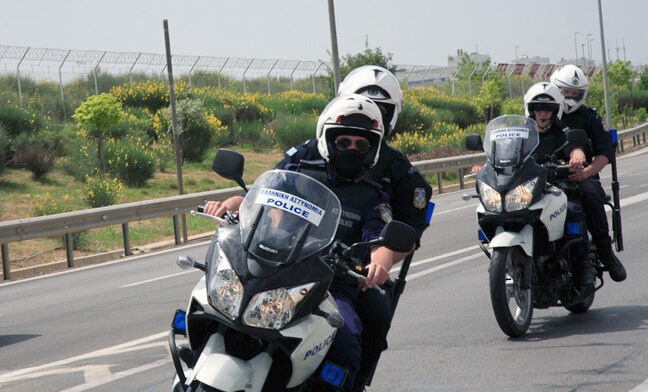 Ν. Ιωνία: 20χρονη συνελήφθη επ’ αυτοφώρω κατά τη διάρκεια ληστείας – Κρύφτηκε σε ντουλάπα για να διαφύγει, αλλά εντοπίστηκε