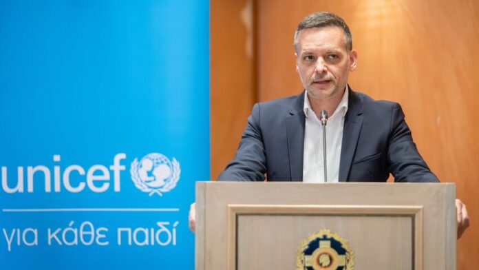 Χ. Δούκας: «Διαμορφώνουμε στρατηγικές ώστε καμία παιδική φωνή να μην σβήσει στη σιωπή»