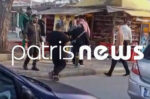Ο περιπτεράς στη Γαστούνη κλείνει την επιχείρησή του μετά από επίθεση Ρομά – «Φοβάμαι για τα δύο ανήλικα παιδιά μου»