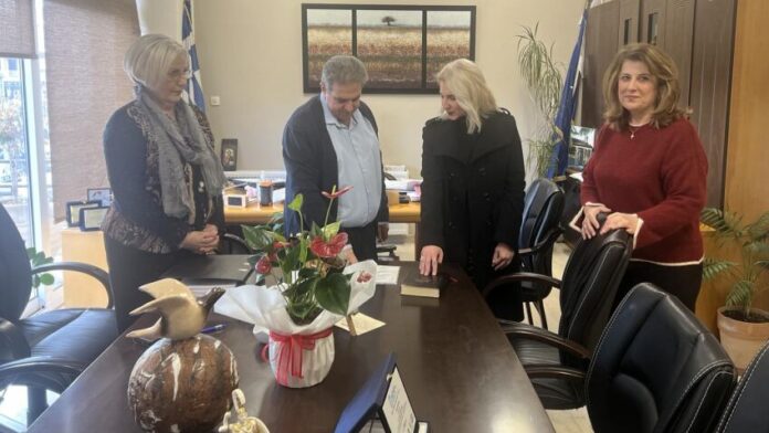 Επίσημη ανάληψη καθηκόντων νέας υπαλλήλου στον Δήμο Φαρσάλων