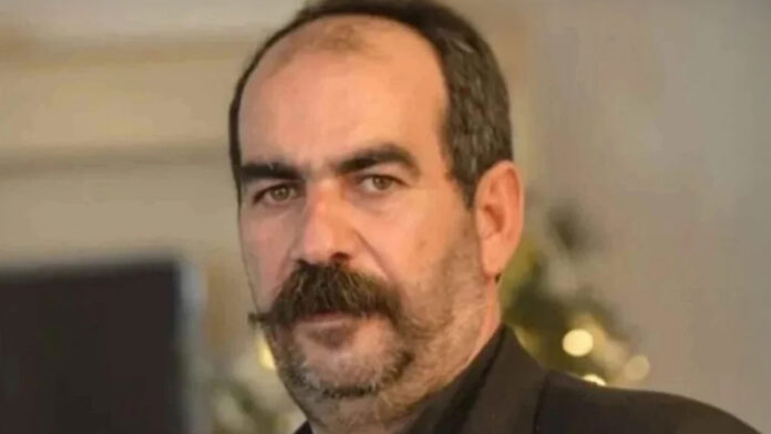 Δίωξη για απείθεια σε βάρος του Γιώργου Ξυλούρη ή «Φραπέ» – Δεν είχε εμφανιστεί στην Εξεταστική όπου είχε κληθεί