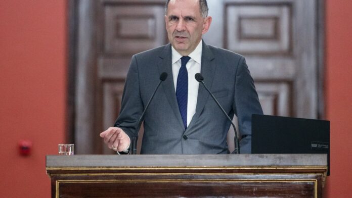 Πρώτη φορά εορτάζεται η Παγκόσμια Ημέρα Ελληνικής Γλώσσας: Το μήνυμα του Γιώργου Γεραπετρίτη