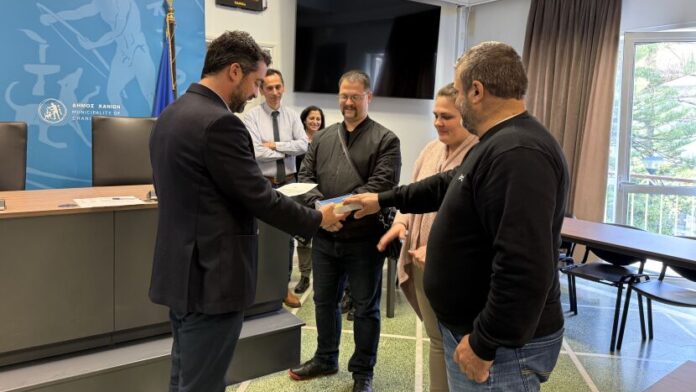Εγκαίνια 3 νέων δημοτικών υπαλλήλων στο Δημαρχείο Χανίων