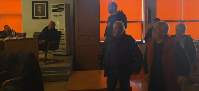 Ένταση στο Δημοτικό Συμβούλιο Βόλου για τα έργα υδρομάστευσης – Αντιπαράθεση για τη μελέτη και τη συμμετοχή των κατοίκων