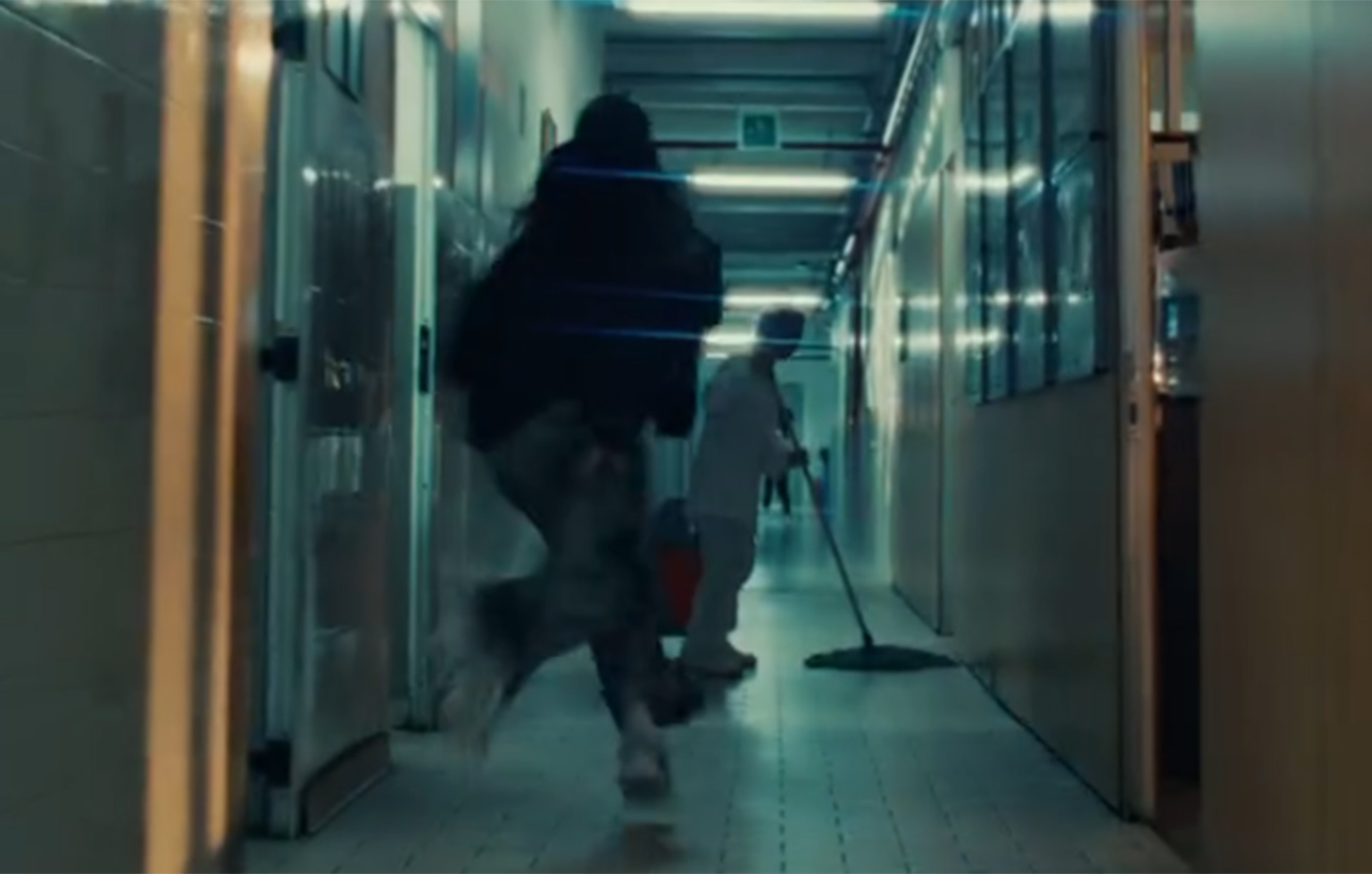 Διαφήμιση της ΙΟΝ αποσύρθηκε μετά από παράπονο καταναλώτριας για απεικόνιση βίας – Δείτε το αμφιλεγόμενο σποτ