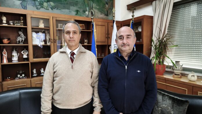 Ο Γενικός Πρόξενος των ΗΠΑ επισκέπτεται το Δημαρχείο Τρικκαίων
