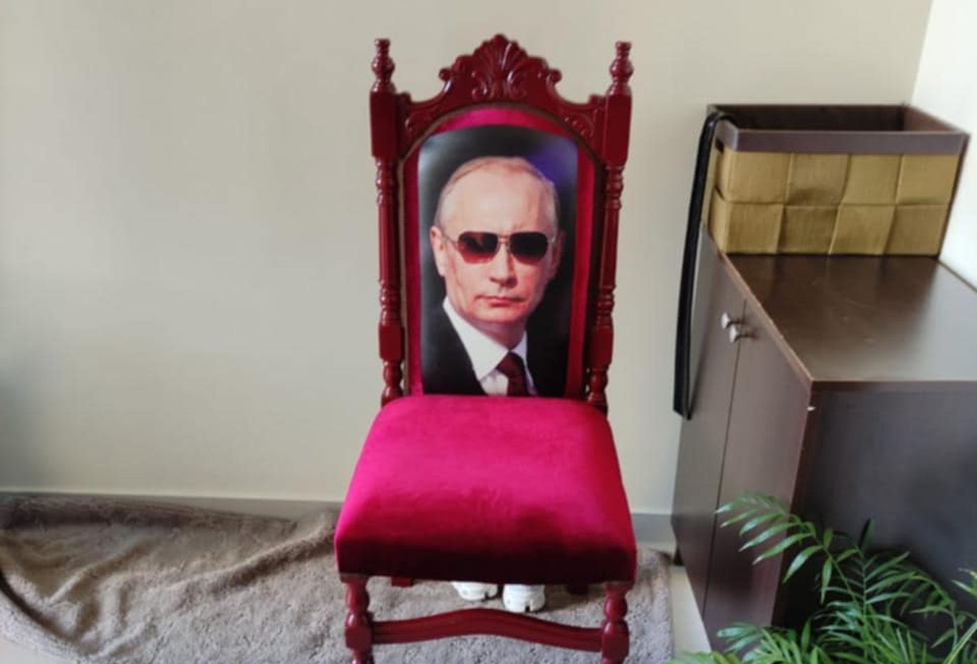 Μαφία λαθραίων τσιγάρων: Τι επιδίωκαν ο «Πούτιν» και το «Γραφείο» από τους διεφθαρμένους αστυνομικούς