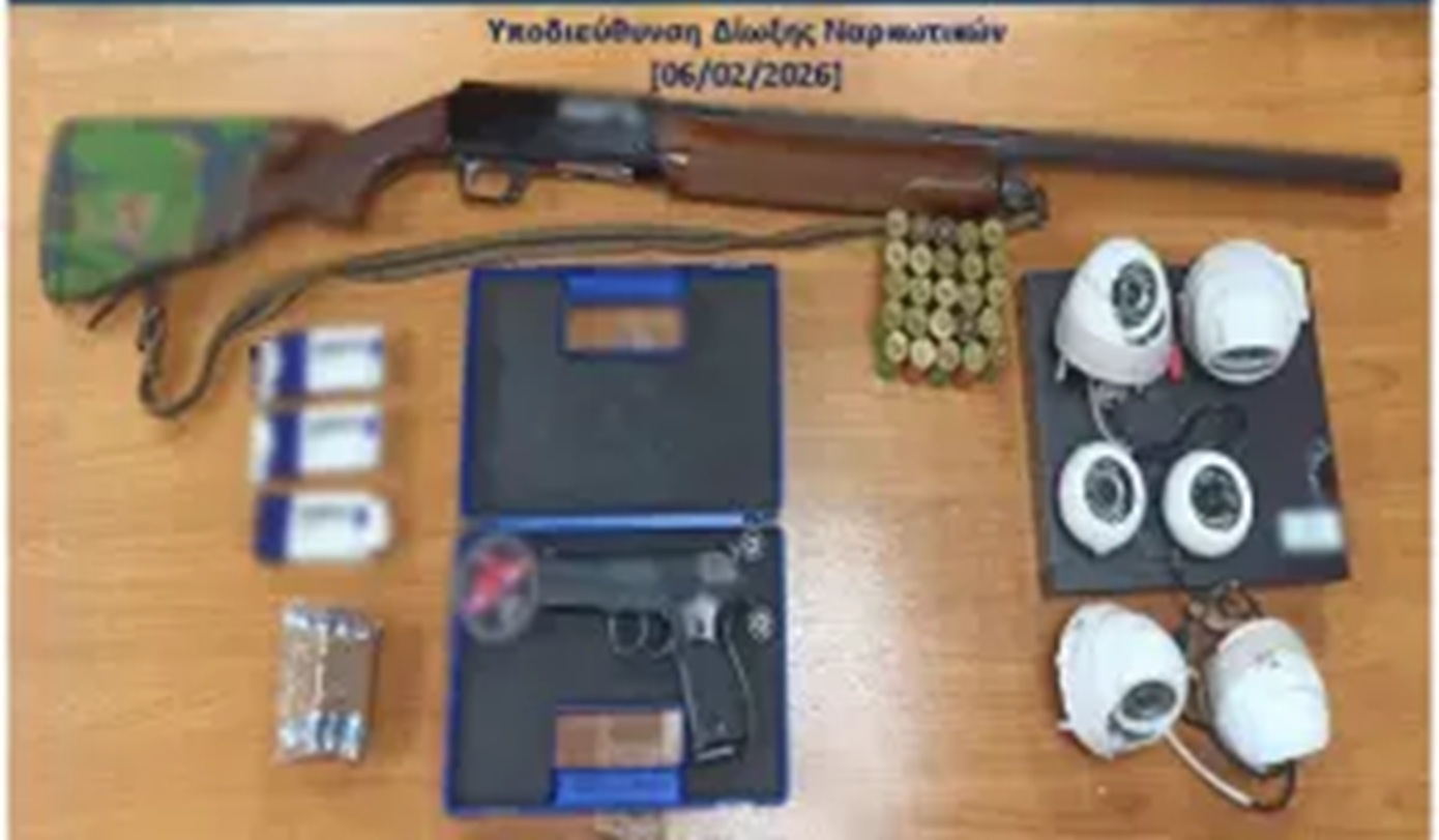 Άνω Λιόσια: Σύλληψη 66χρονου με ναρκωτικά, όπλα και πυρομαχικά