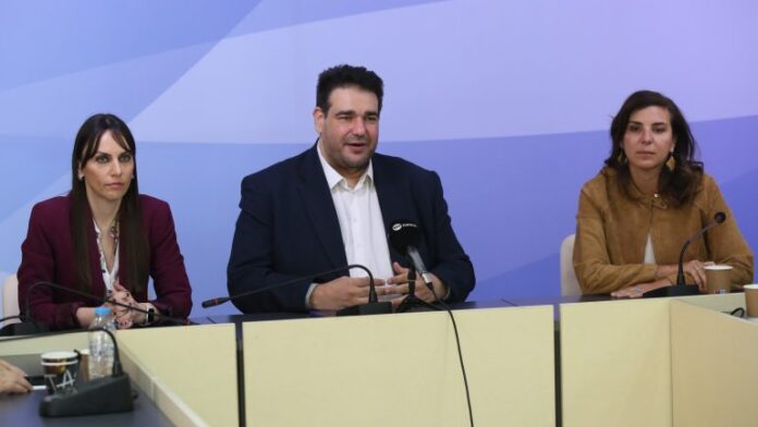 Η συνεργασία ΥΠΕΣ – Google για την Τεχνητή Νοημοσύνη στο Δημόσιο εισέρχεται σε καινούργια φάση