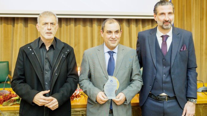 Ο Γ. Μώραλης στην ετήσια συνάντηση του Εμπορικού Συλλόγου Πειραιά