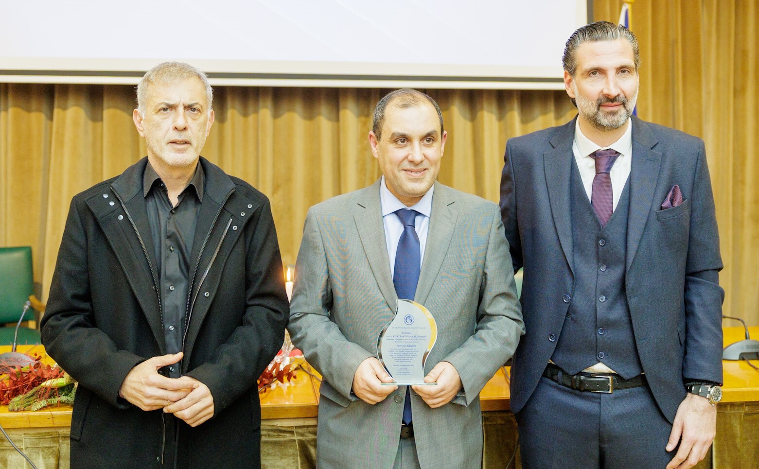 Ο Γ. Μώραλης στην ετήσια συνάντηση του Εμπορικού Συλλόγου Πειραιά