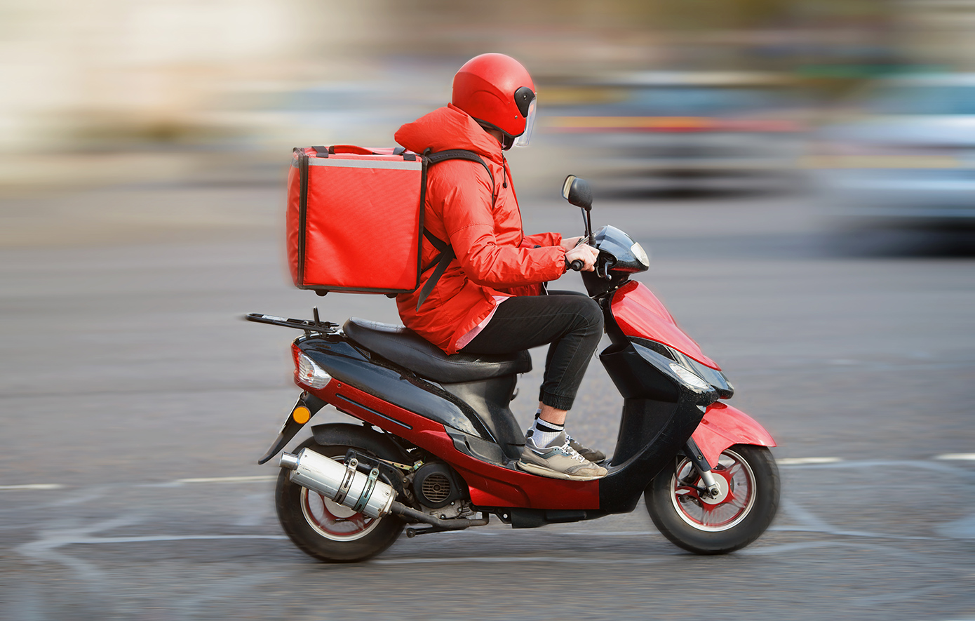 Απεργιακή κινητοποίηση από το Σωματείο Ανεξάρτητων Διανομέων Λάρισας – Χωρίς delivery η πόλη την Τσικνοπέμπτη