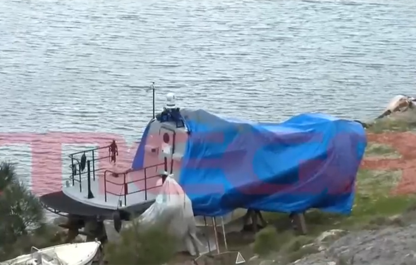 Δραματική εξέλιξη στη Χίο: Οι μπροστινοί επιβάτες προστάτευσαν τους πίσω – Το λιμενικό σκάφος υπό έλεγχο και φύλαξη