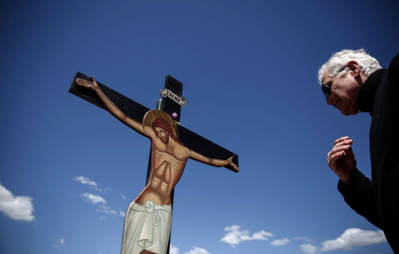 Πότε είναι το Πάσχα 2026 – Πότε κλείνουν τα σχολεία και τα υπόλοιπα τριήμερα