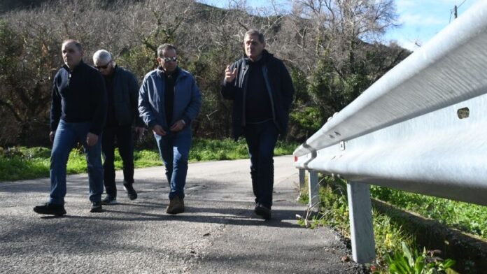 Επιθεώρηση Δημάρχου Πατρέων σε τοποθεσίες με νέα στηθαία ασφαλείας