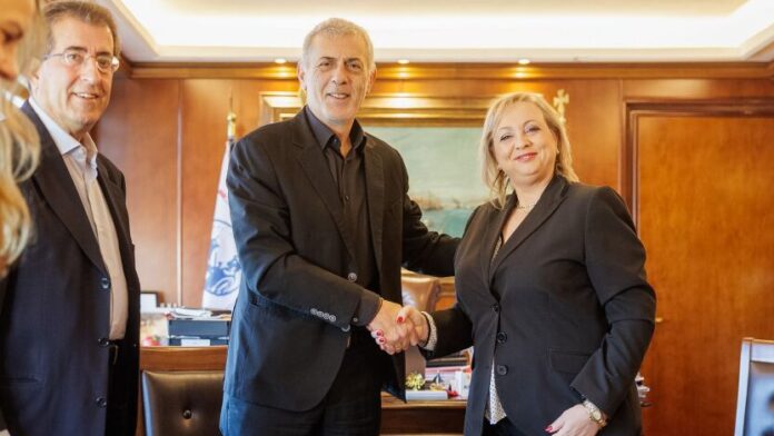 Συμφωνία Συνεργασίας του Δήμου Πειραιά με τον Σύνδεσμο Γυναικών Επιχειρηματιών Ελλάδος
