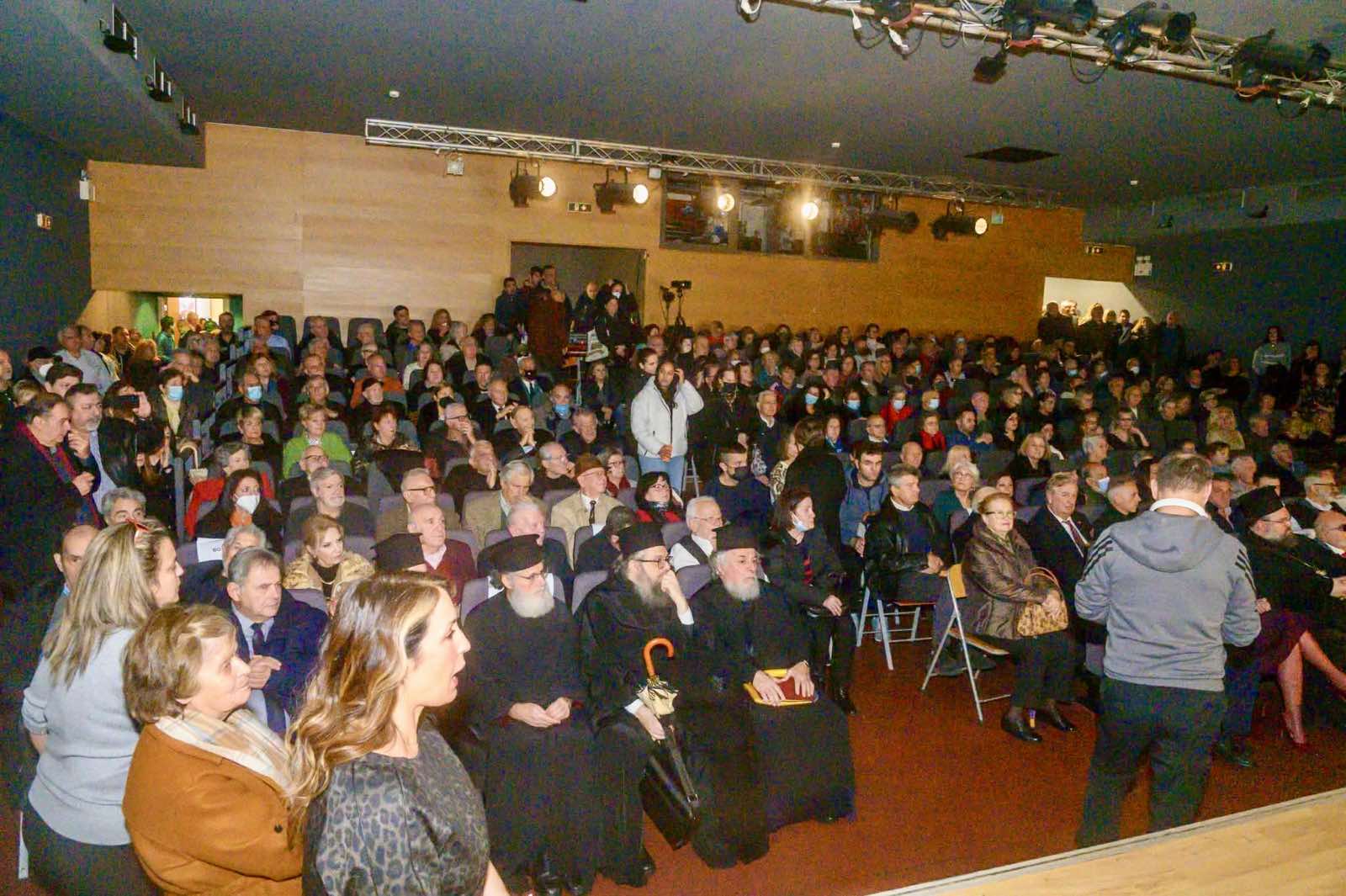 Δ. Καλλιθέας: Εντυπωσιακή η προσέλευση του κοινού στην κοπή πίτας της παράταξης «Ενωμένοι Μπροστά»