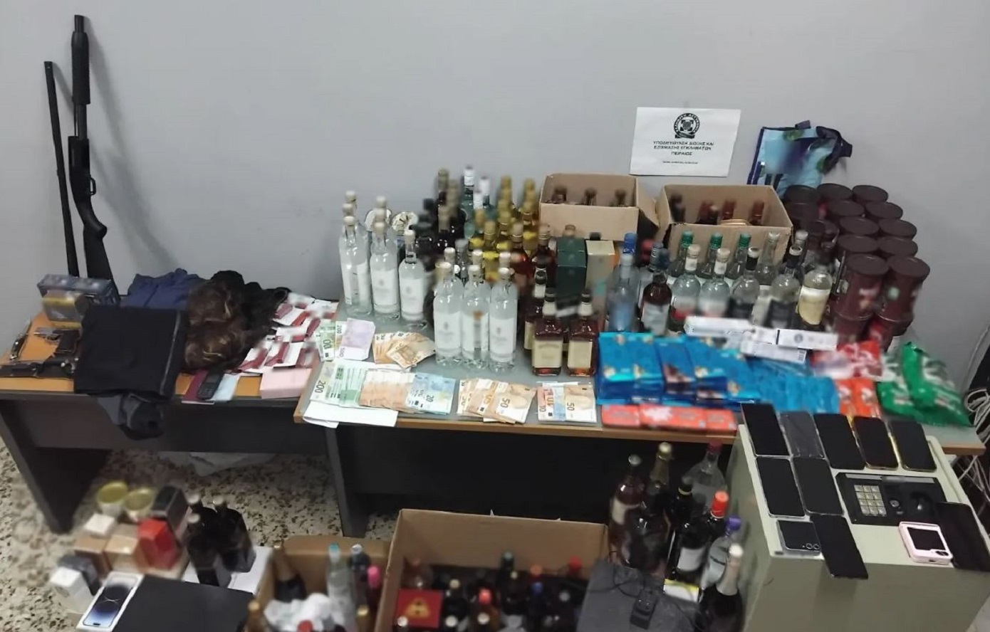 Συμμορία αφαιρούσε ποτά από μαγαζιά στην Αττική – Επιτίθονταν και απειλούσαν αν τους συνελάμβαναν